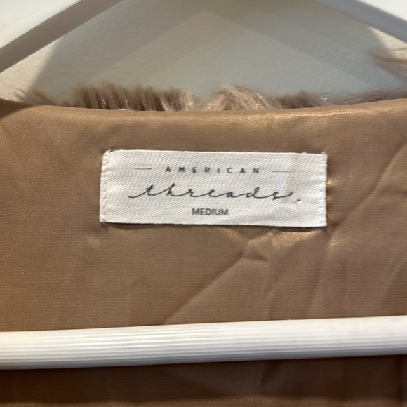 American Threads Shaggy Coat Jacket Sand Brown Tan Neutral Fuzzy Fur Size Medium - Picture 6 of 14